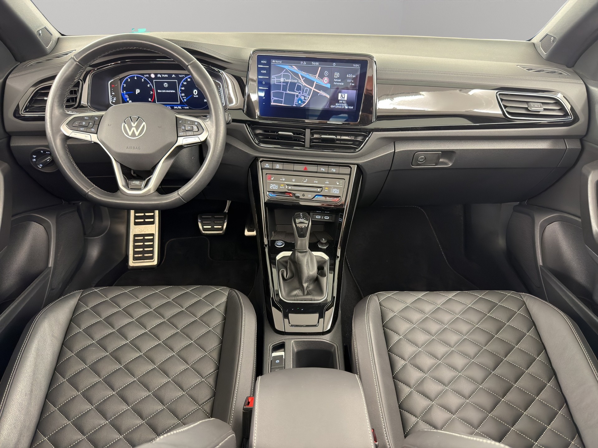 VW T-Roc Cabriolet 1.5 TSI R-Line DSG-image-11