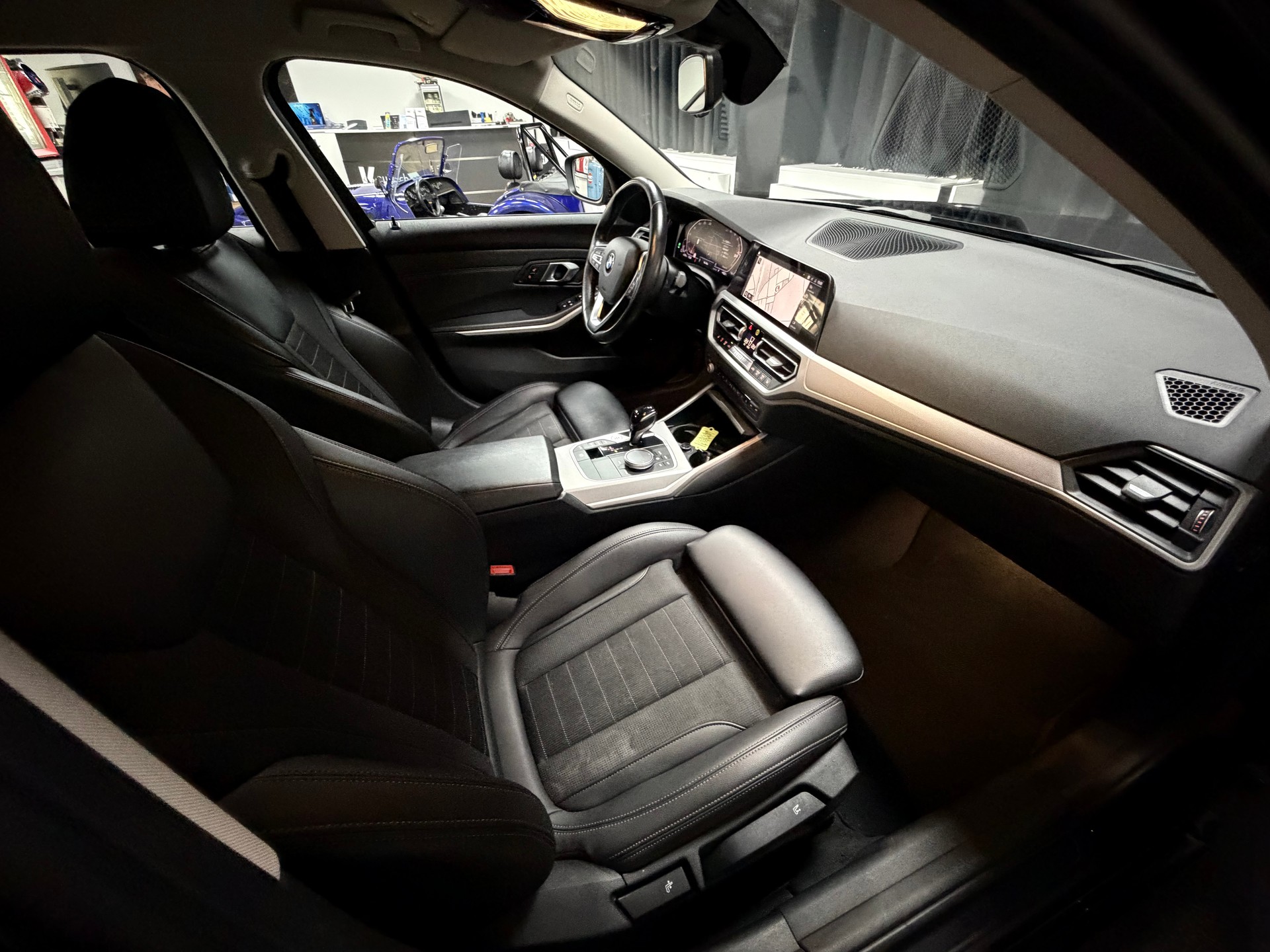 BMW 320d xDrive 48V Touring Sport Line Steptronic-image-20