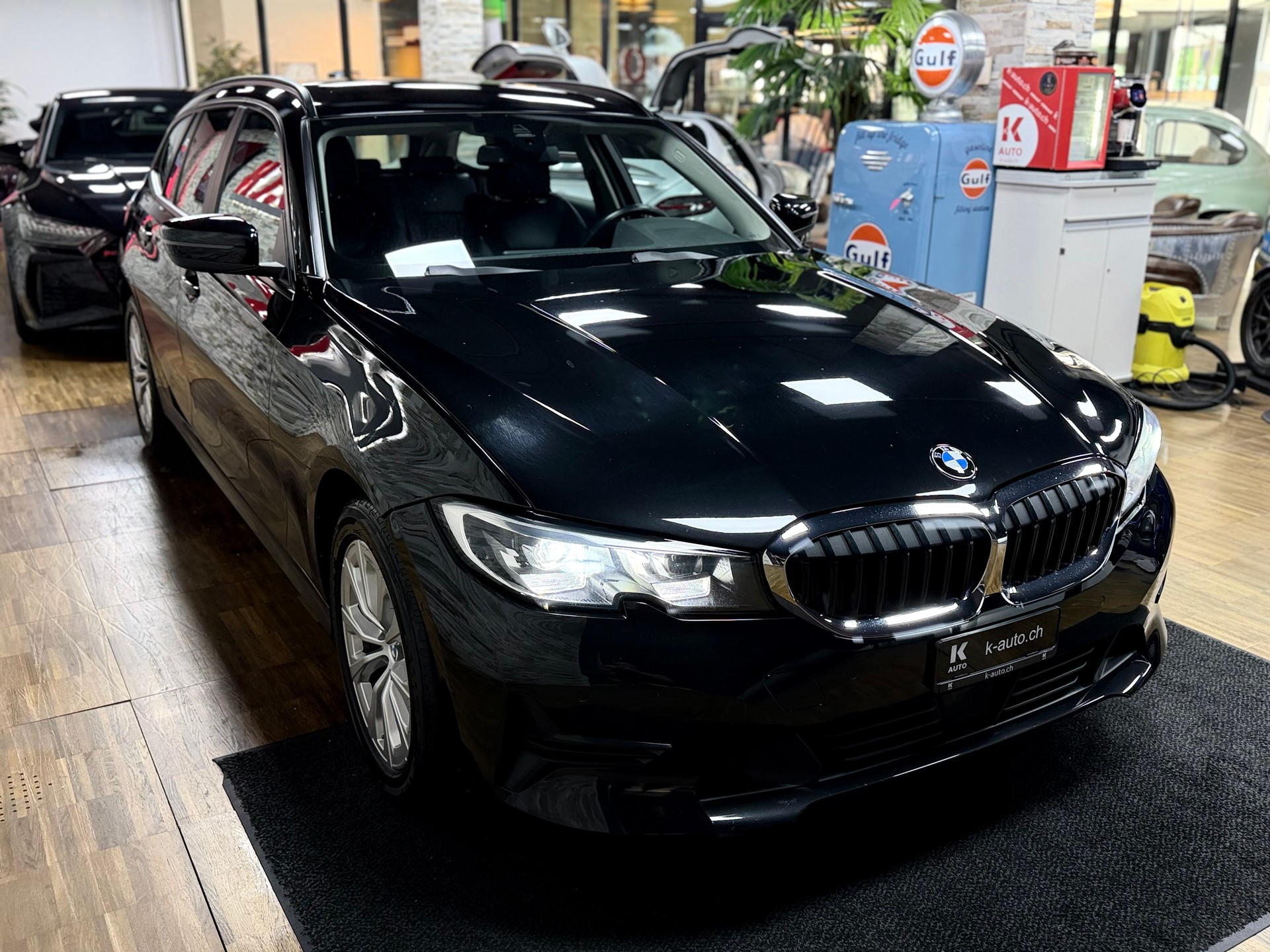 BMW 320d xDrive 48V Touring Sport Line Steptronic-image-5