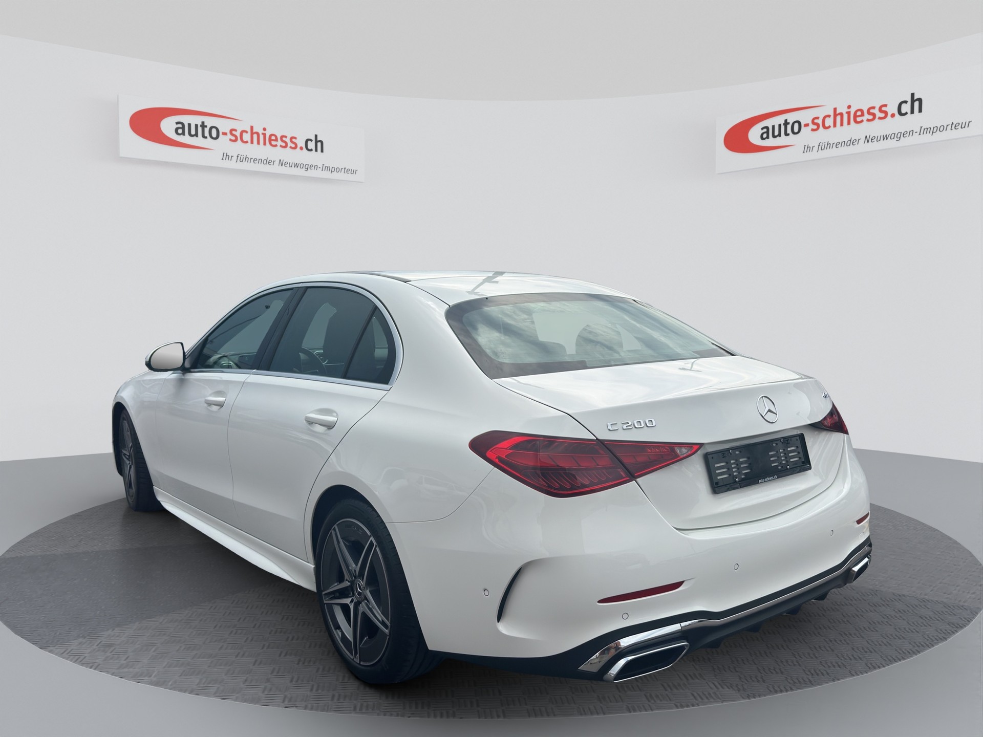 MERCEDES-BENZ C 200 AMG Line 4Matic-image-2