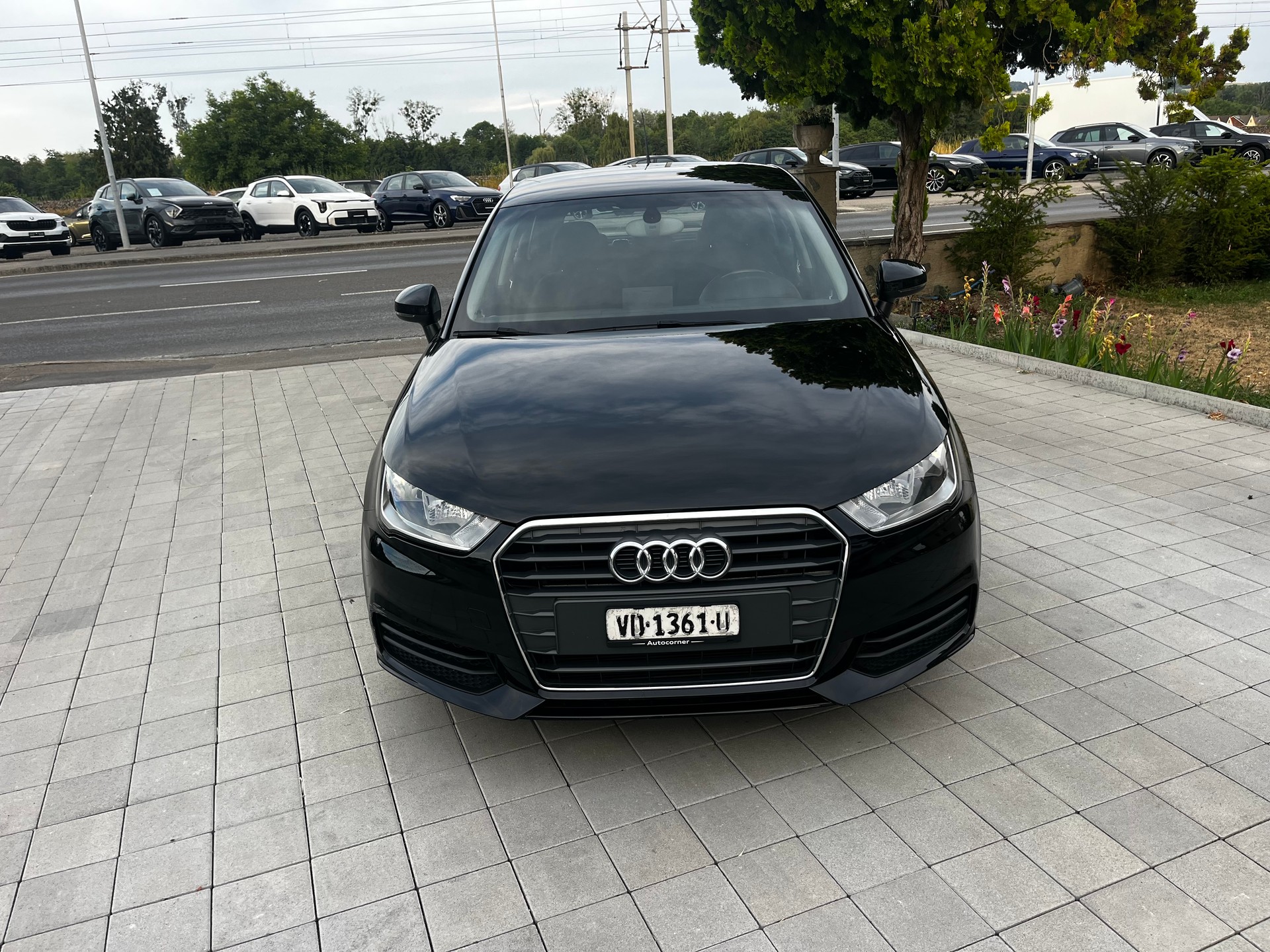 AUDI A1 Sportback 1.4 TFSI S-tronic-image-4