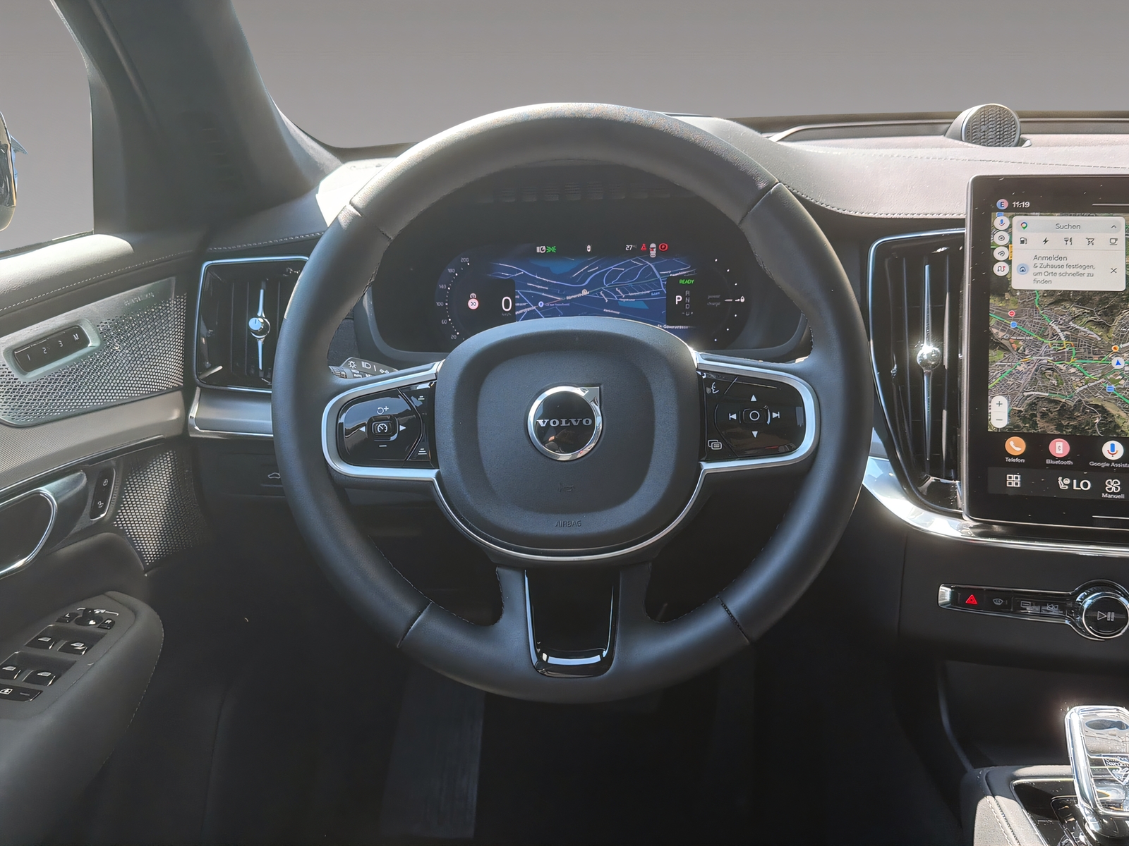VOLVO XC90 2.0 T8 TE Black Edition eAWD-image-9