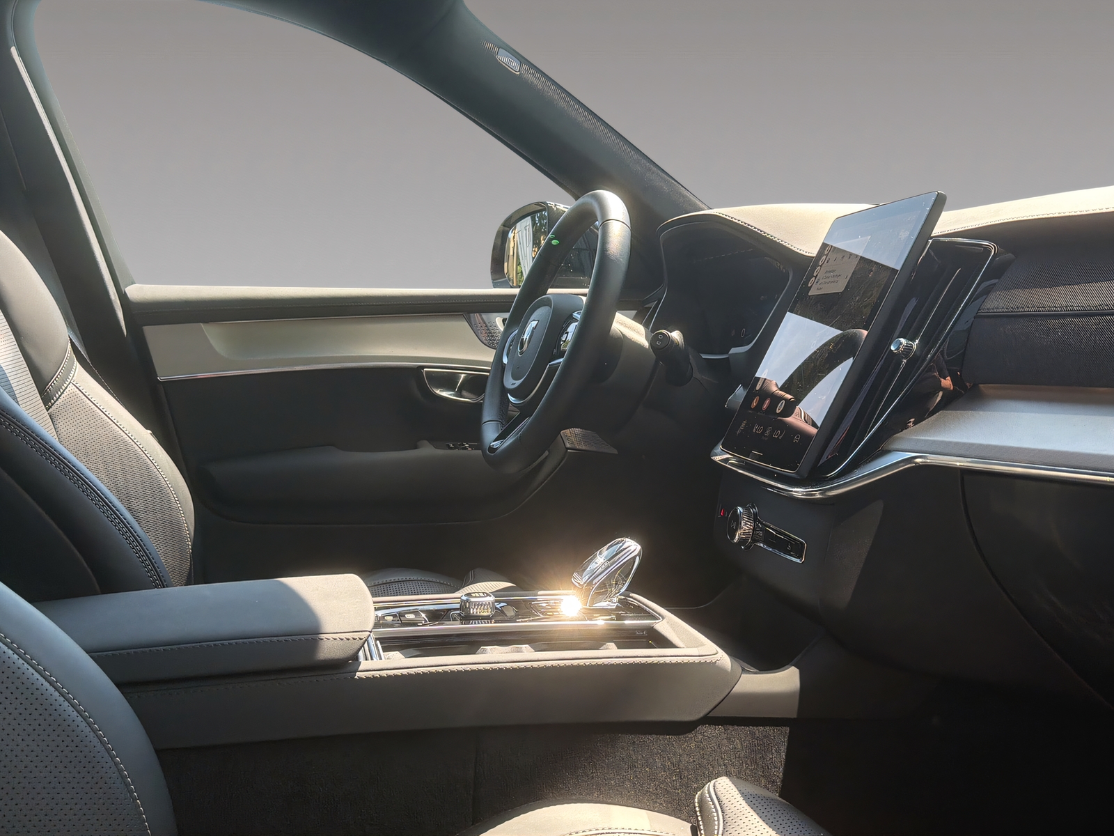 VOLVO XC90 2.0 T8 TE Black Edition eAWD-image-11