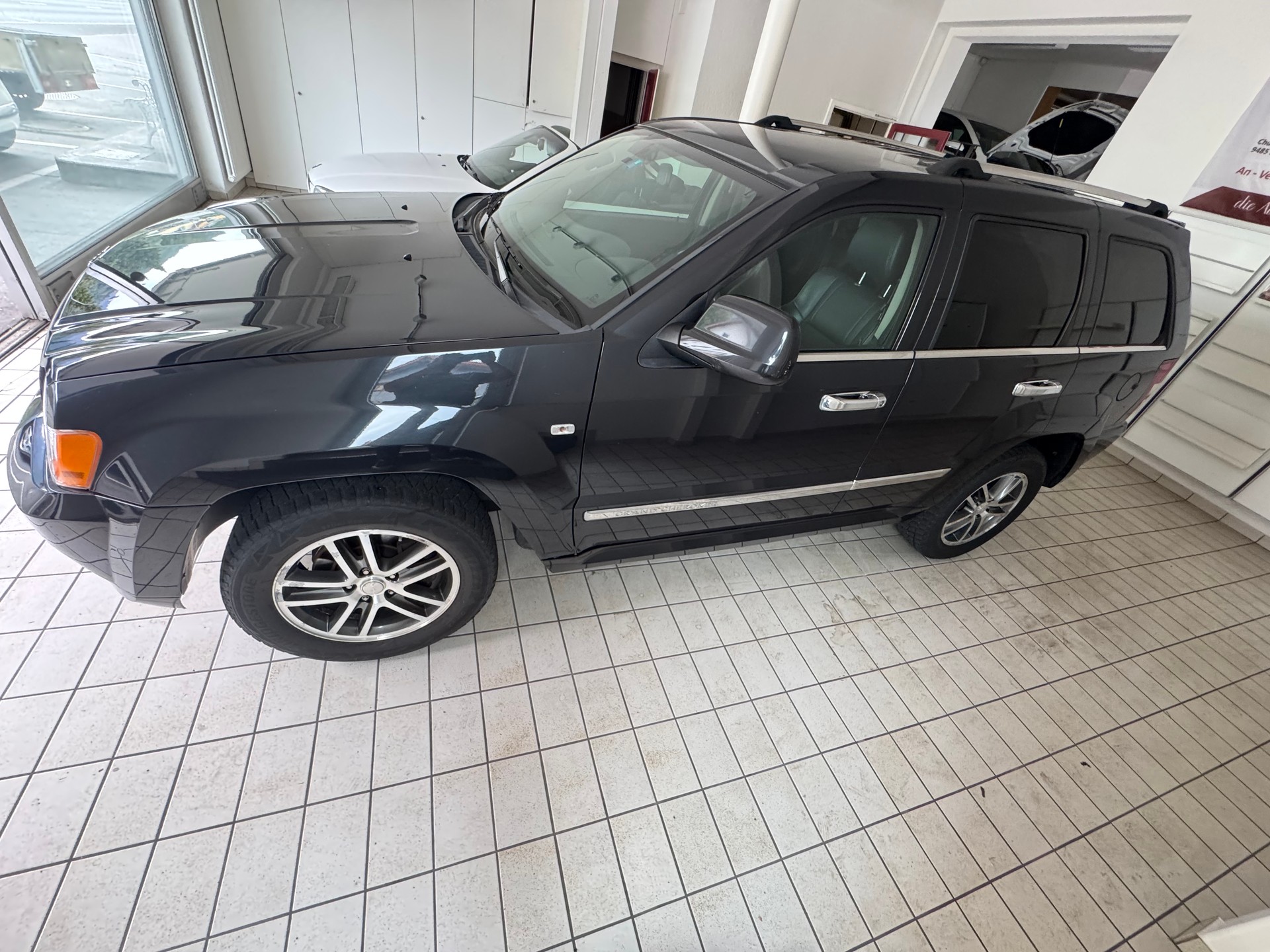 JEEP Gr.Cherokee 3.0 CRD S-Limited Automatic-image-4