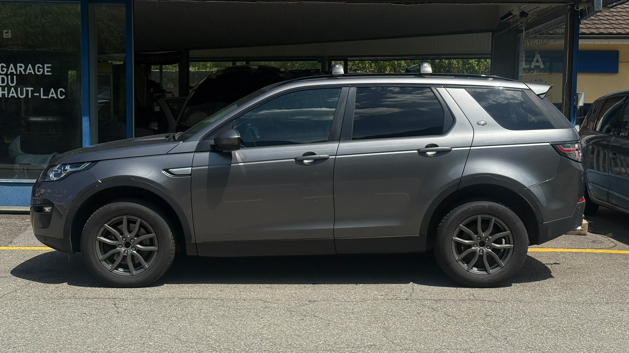 Car photo