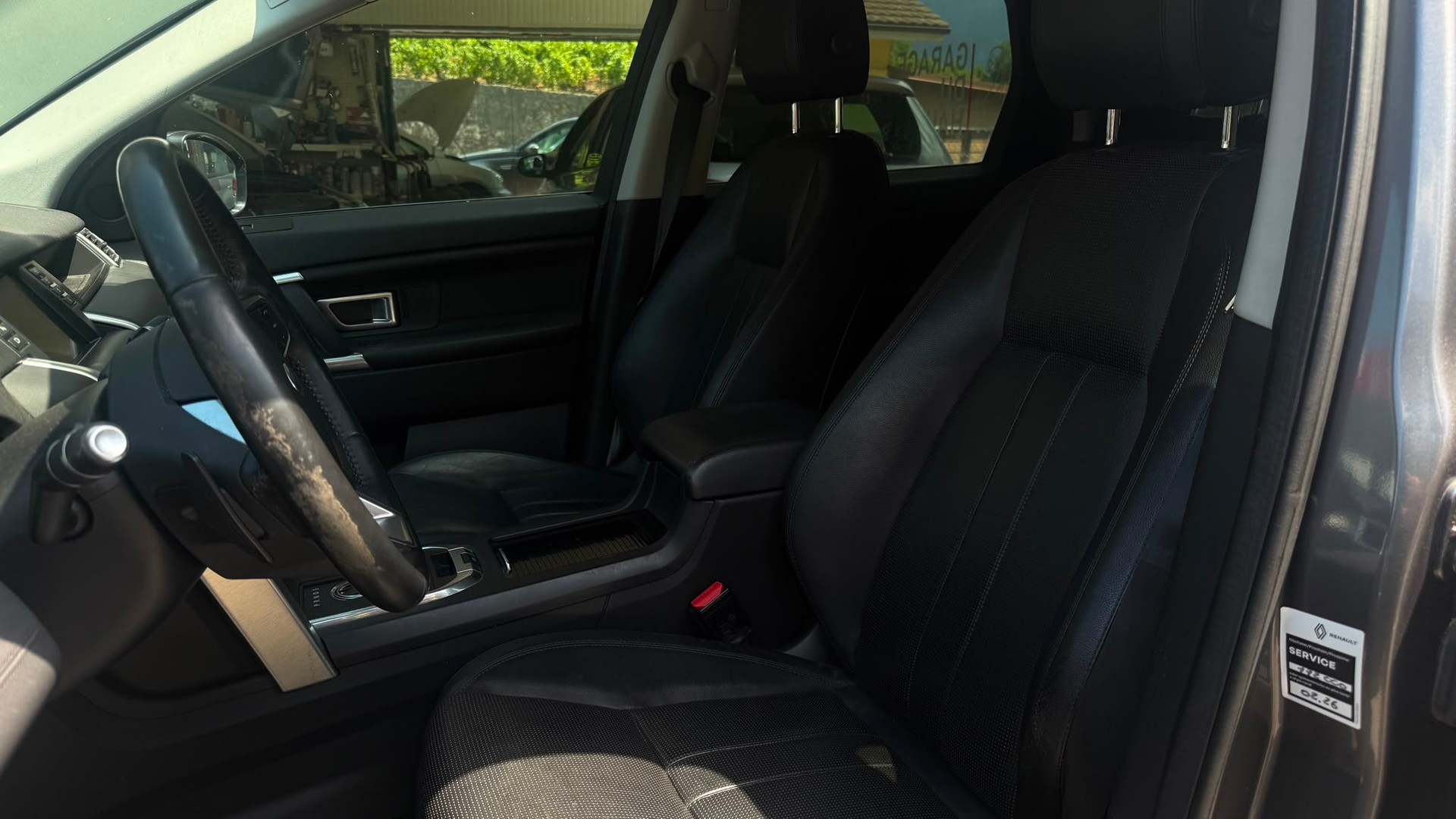 LAND ROVER Discovery Sport 2.2SD4 S-image-12