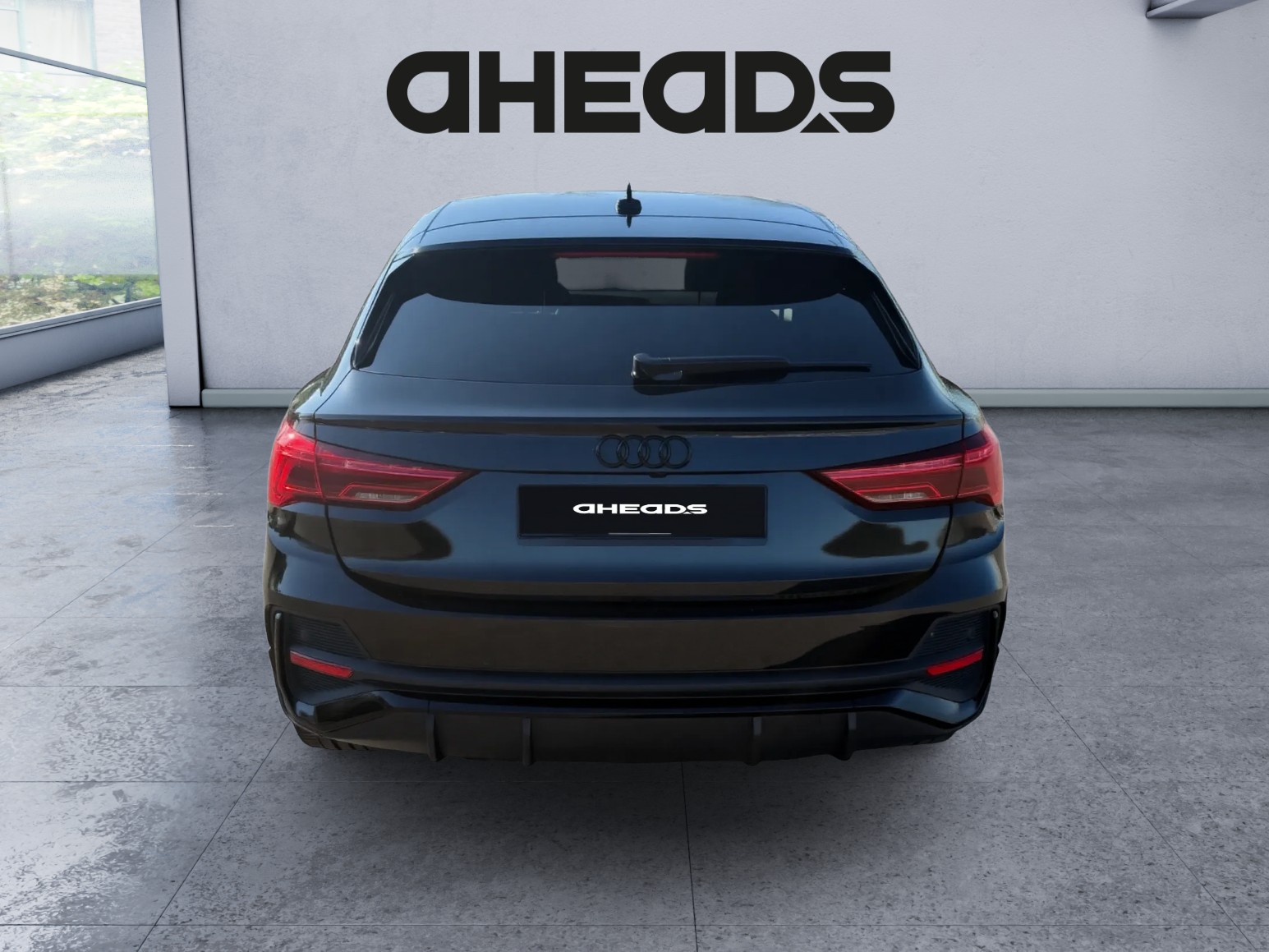 AUDI Q3 Sportback 45 TFSI S line quattro S-tronic-image-4