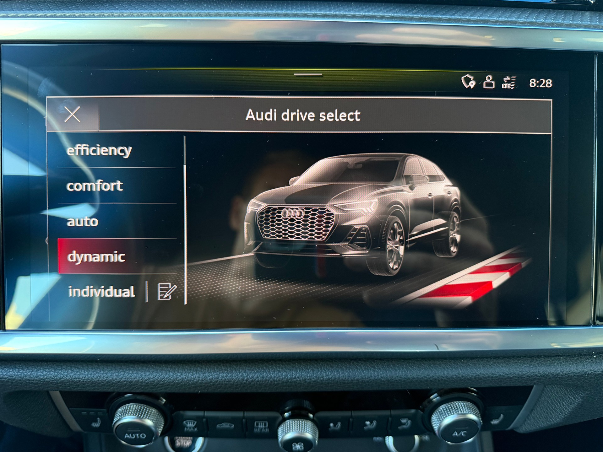 AUDI Q3 Sportback 45 TFSI S line quattro S-tronic-image-20