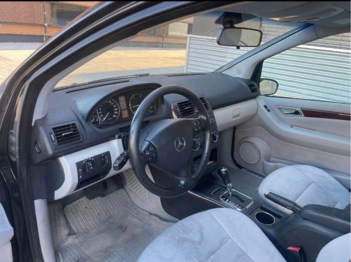 MERCEDES-BENZ A 180 CDI Elégance-image-9