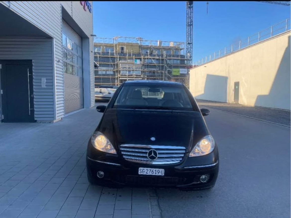 MERCEDES-BENZ A 180 CDI Elégance-image-2