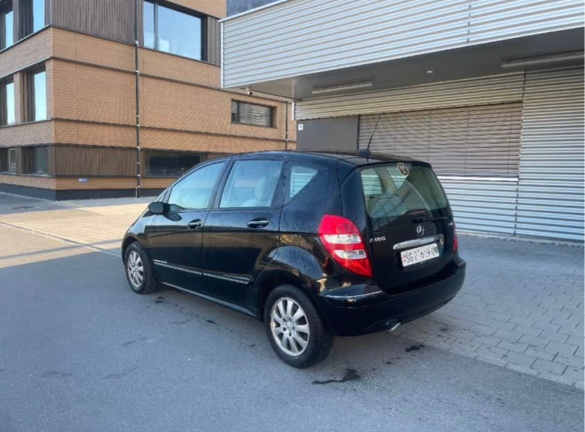 MERCEDES-BENZ A 180 CDI Elégance-image-5