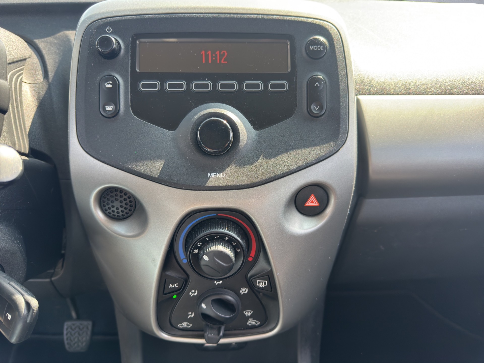 CITROEN C1 1.0 VTi ETG5 Shine Edition-image-11