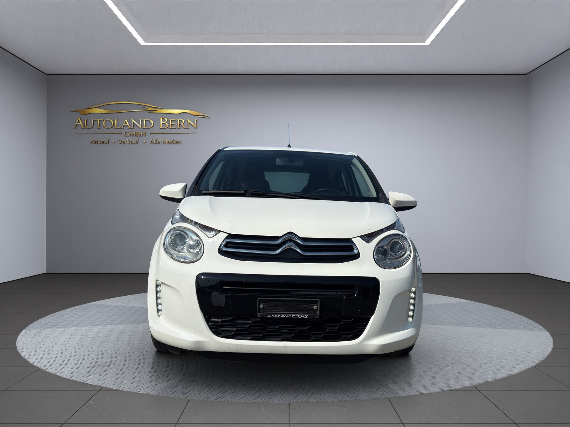 CITROEN C1 1.0 VTi ETG5 Shine Edition-image-2
