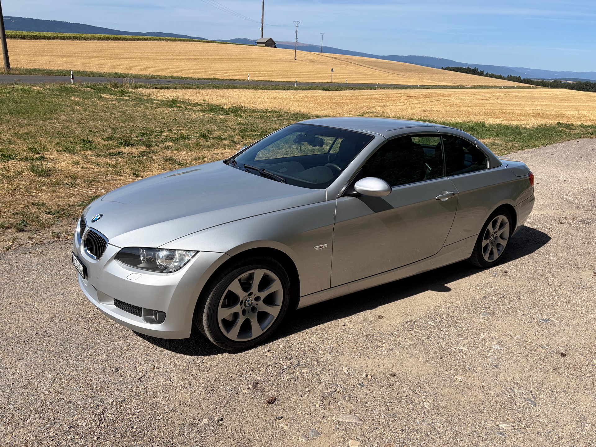 BMW 325i-image-0