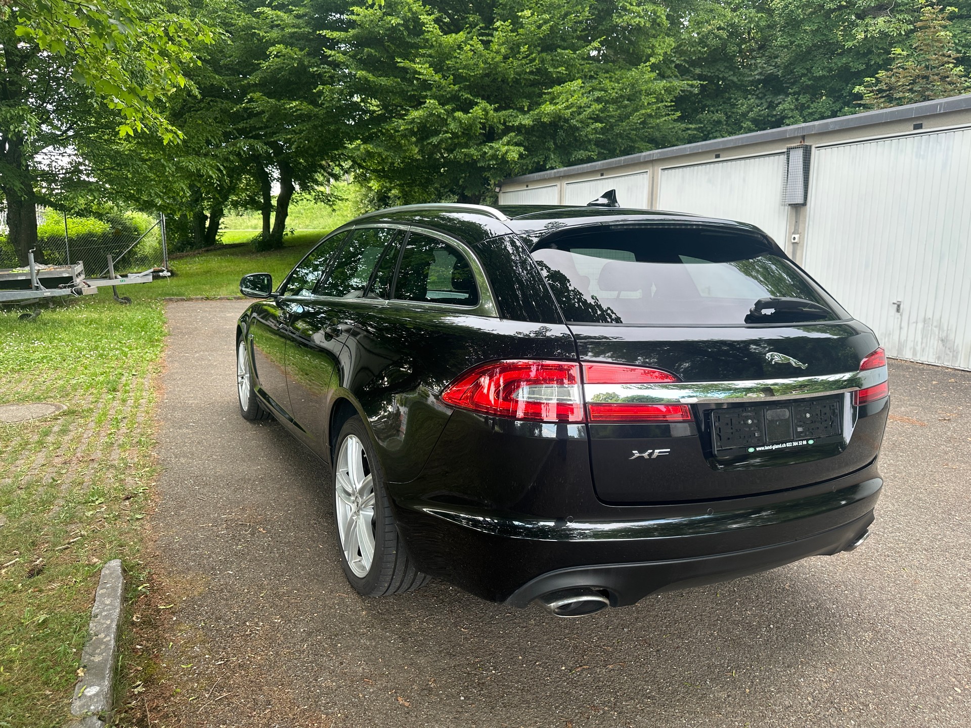 JAGUAR XF Sportbrake 3.0d V6 Premium Luxury-image-3