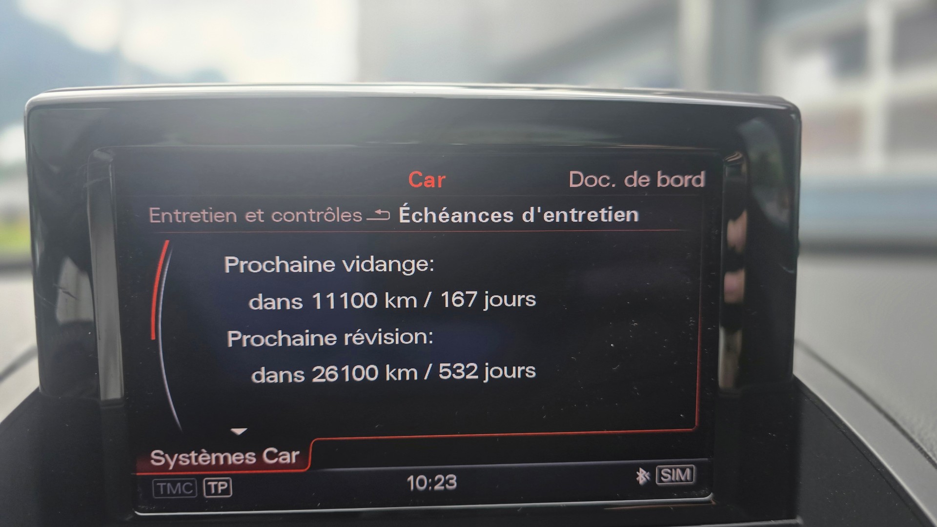 AUDI Q3 2.0 TFSI design quattro S-tronic-image-12