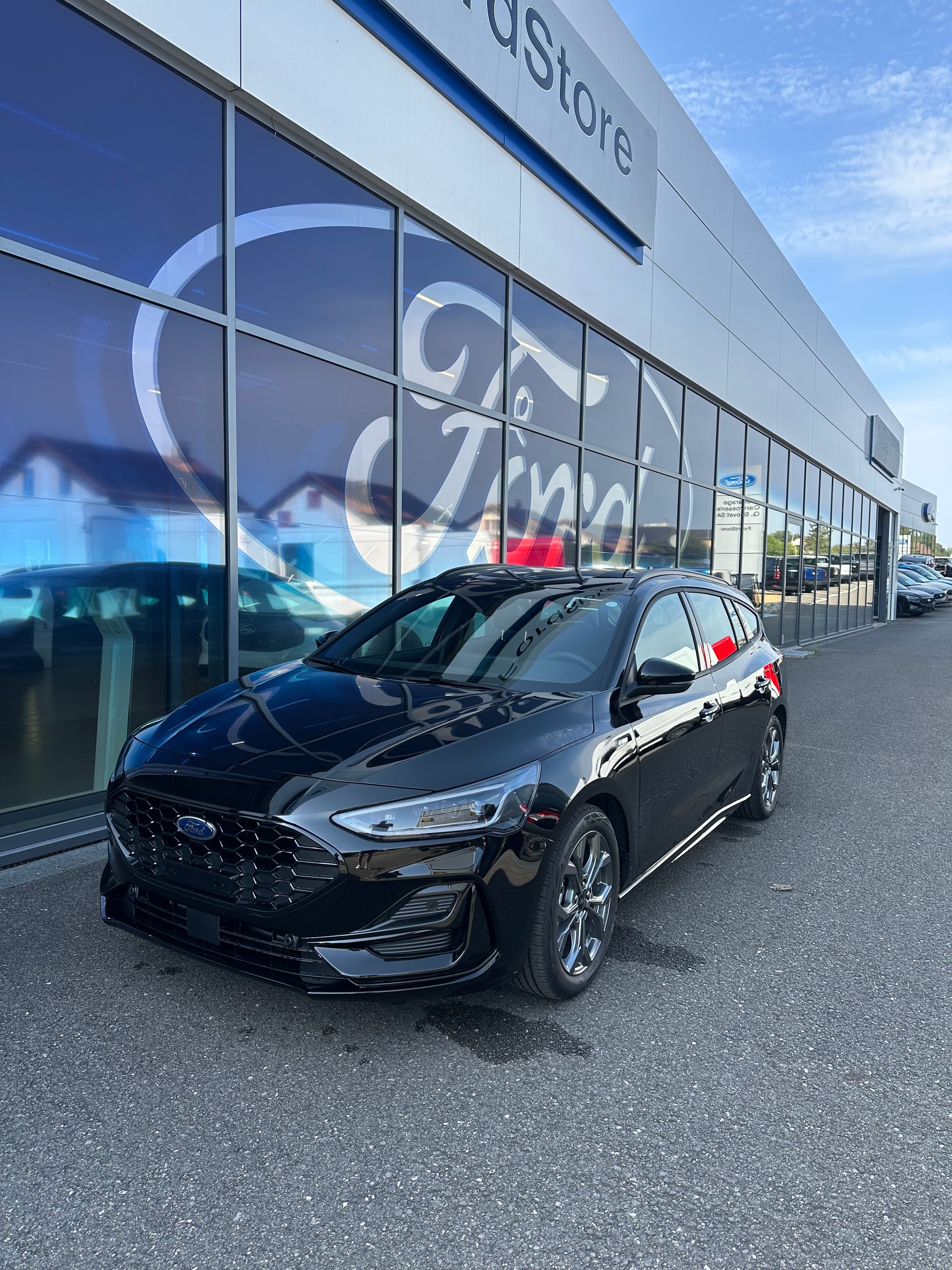FORD Focus Station Wagon 1.0i EcoB ST-Line/155CV/Aut.-image-1