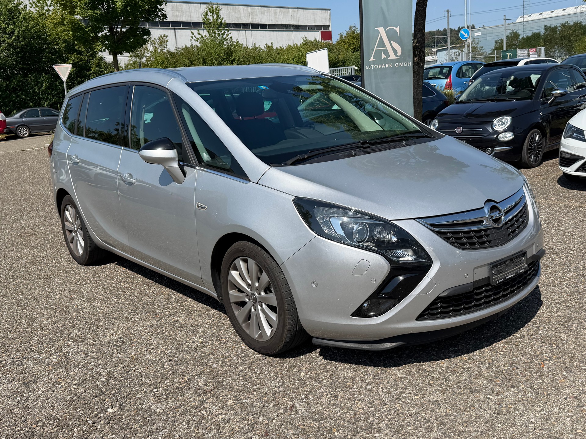 OPEL Zafira Tourer 2.0 CDTi Cosmo Automatic-image-2