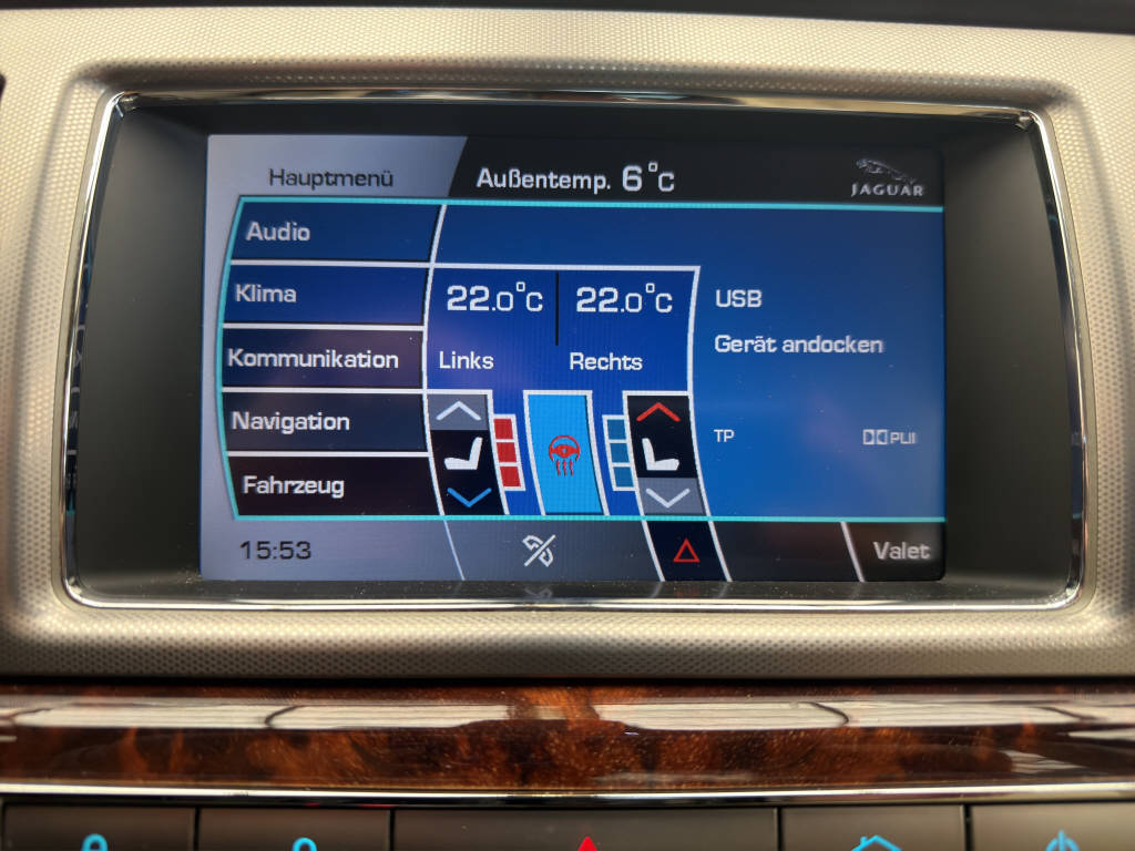 JAGUAR XF 3.0 V6 D S Premium Luxury-image-11