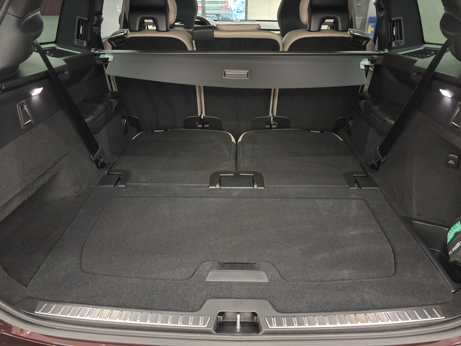 VOLVO XC90 2.0 T8 TE XCLUSIVE Edition Dark eAWD-image-12