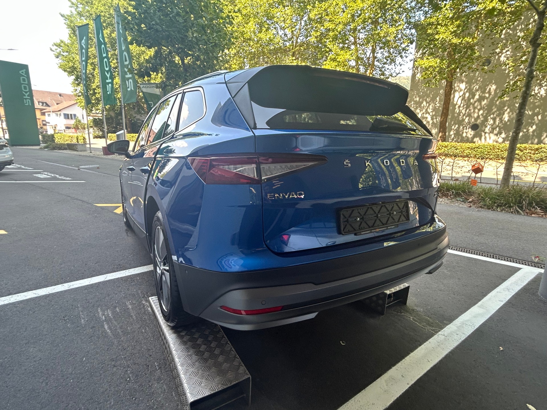 SKODA Enyaq iV 80x-image-3