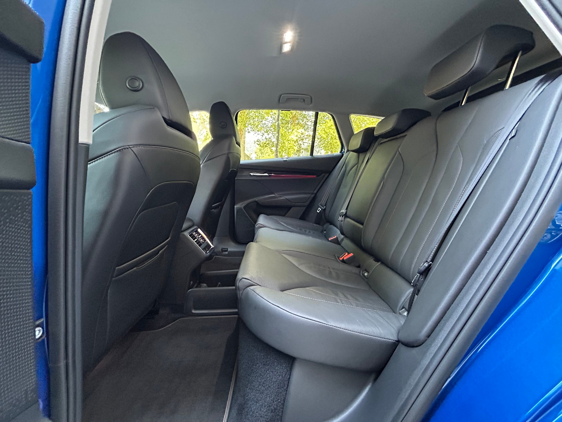 SKODA Enyaq iV 80x-image-10