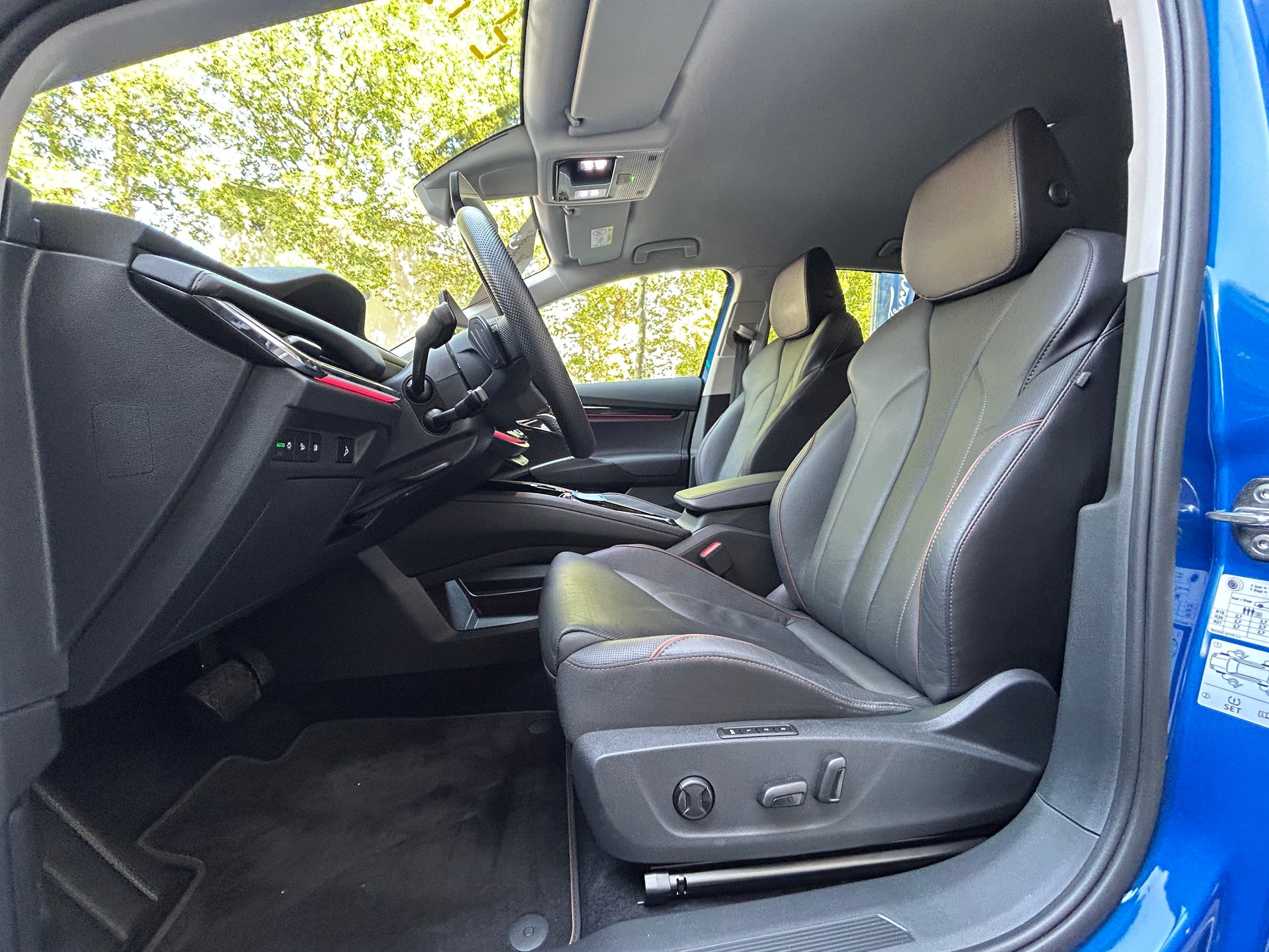 SKODA Enyaq iV 80x-image-8