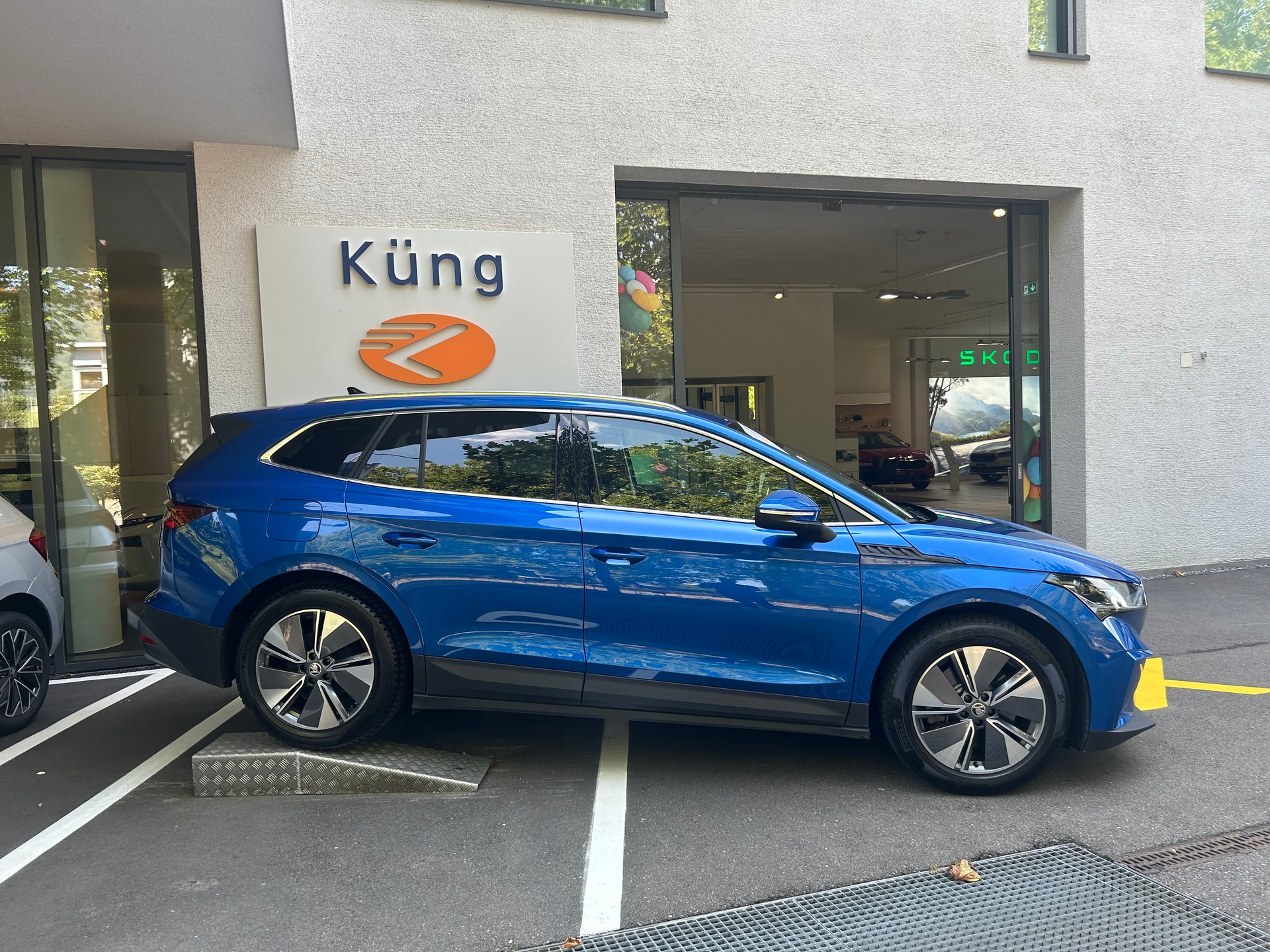 SKODA Enyaq iV 80x-image-1