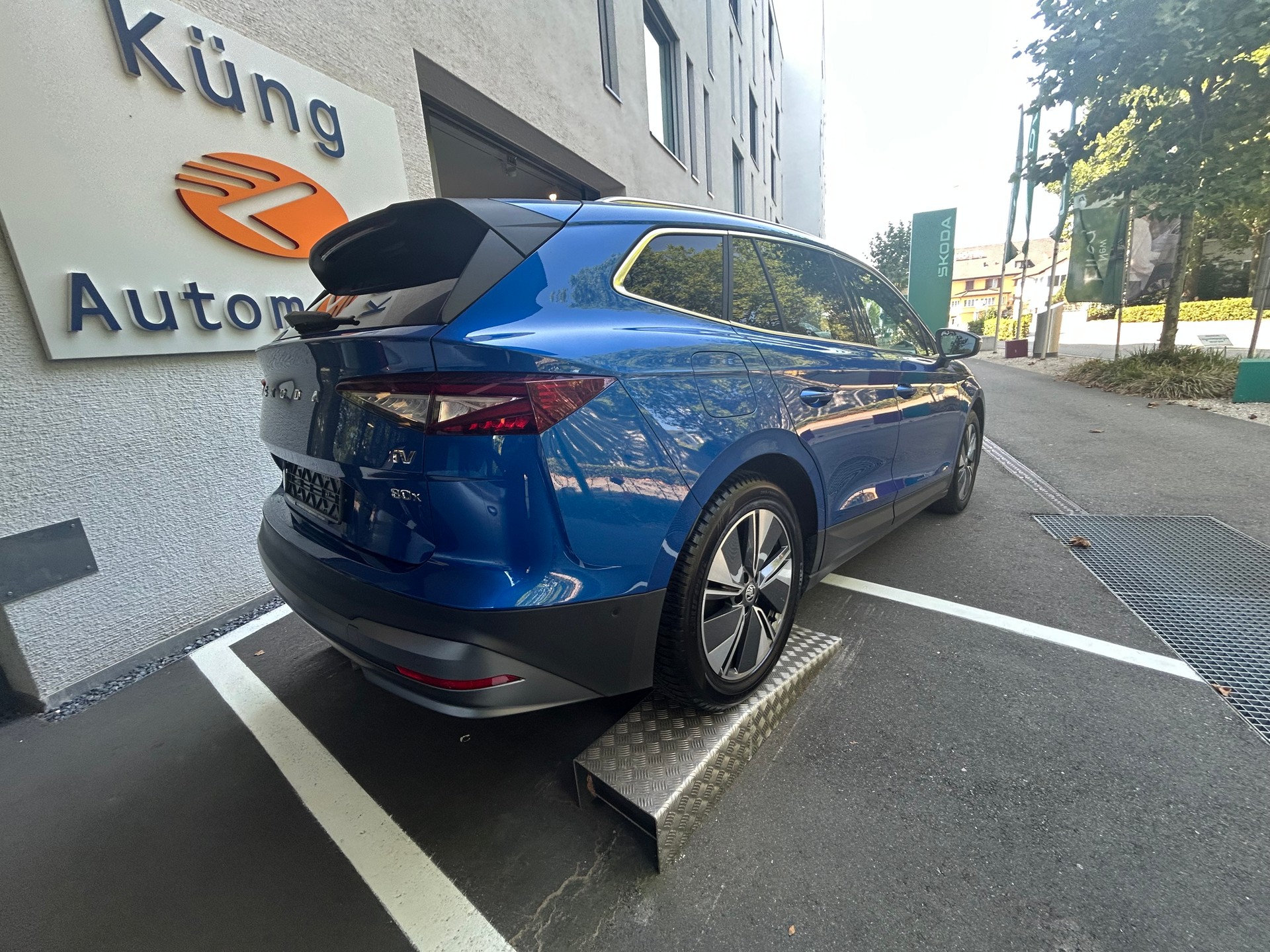 SKODA Enyaq iV 80x-image-2