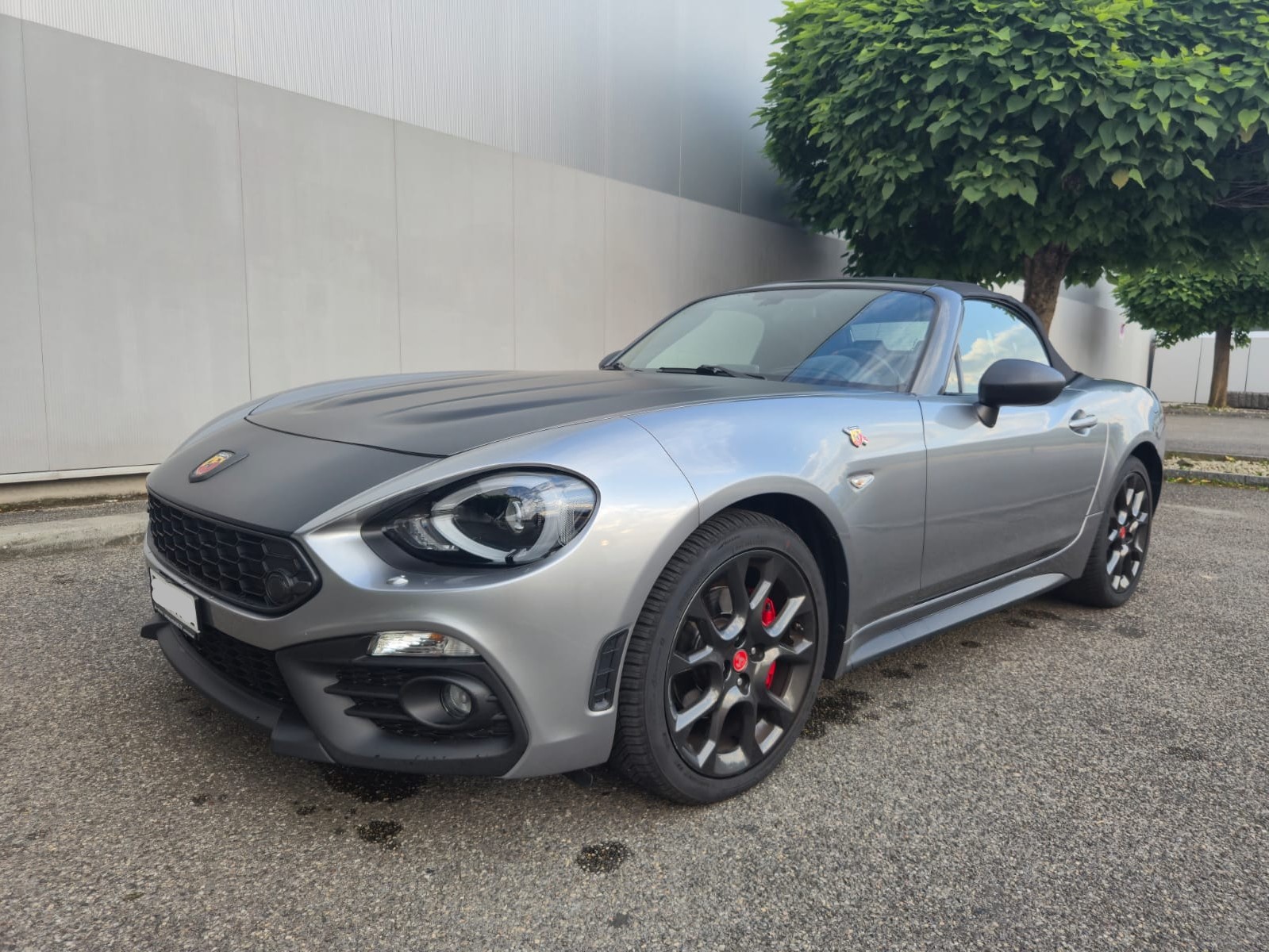 FIAT 124 Spider 1.4 TB Abarth-image-2