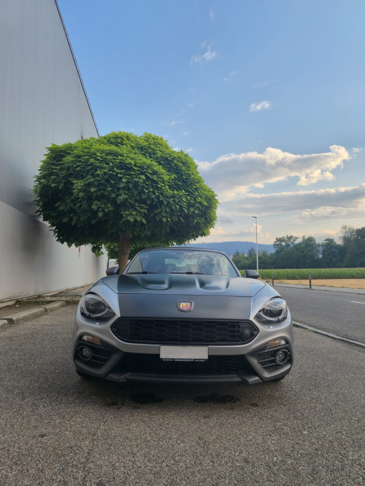 FIAT 124 Spider 1.4 TB Abarth-image-1