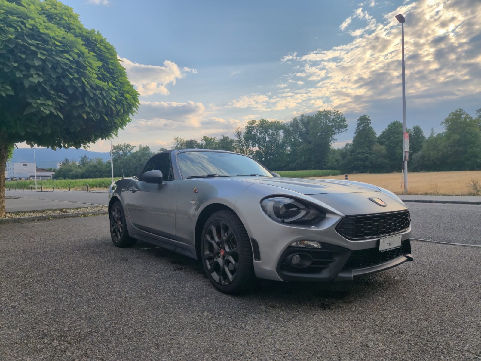 FIAT 124 Spider 1.4 TB Abarth-image-0