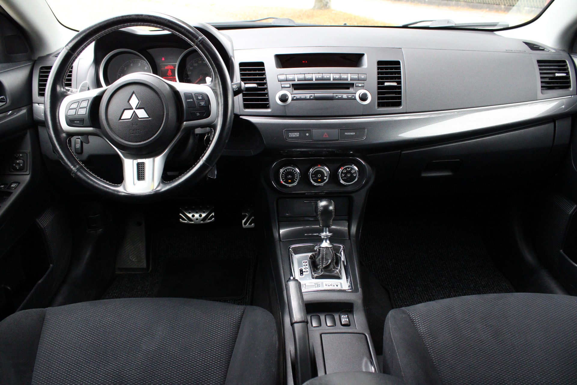 MITSUBISHI Lancer Sportback 2.0 Ralliart S 4WD TC-SST-image-12