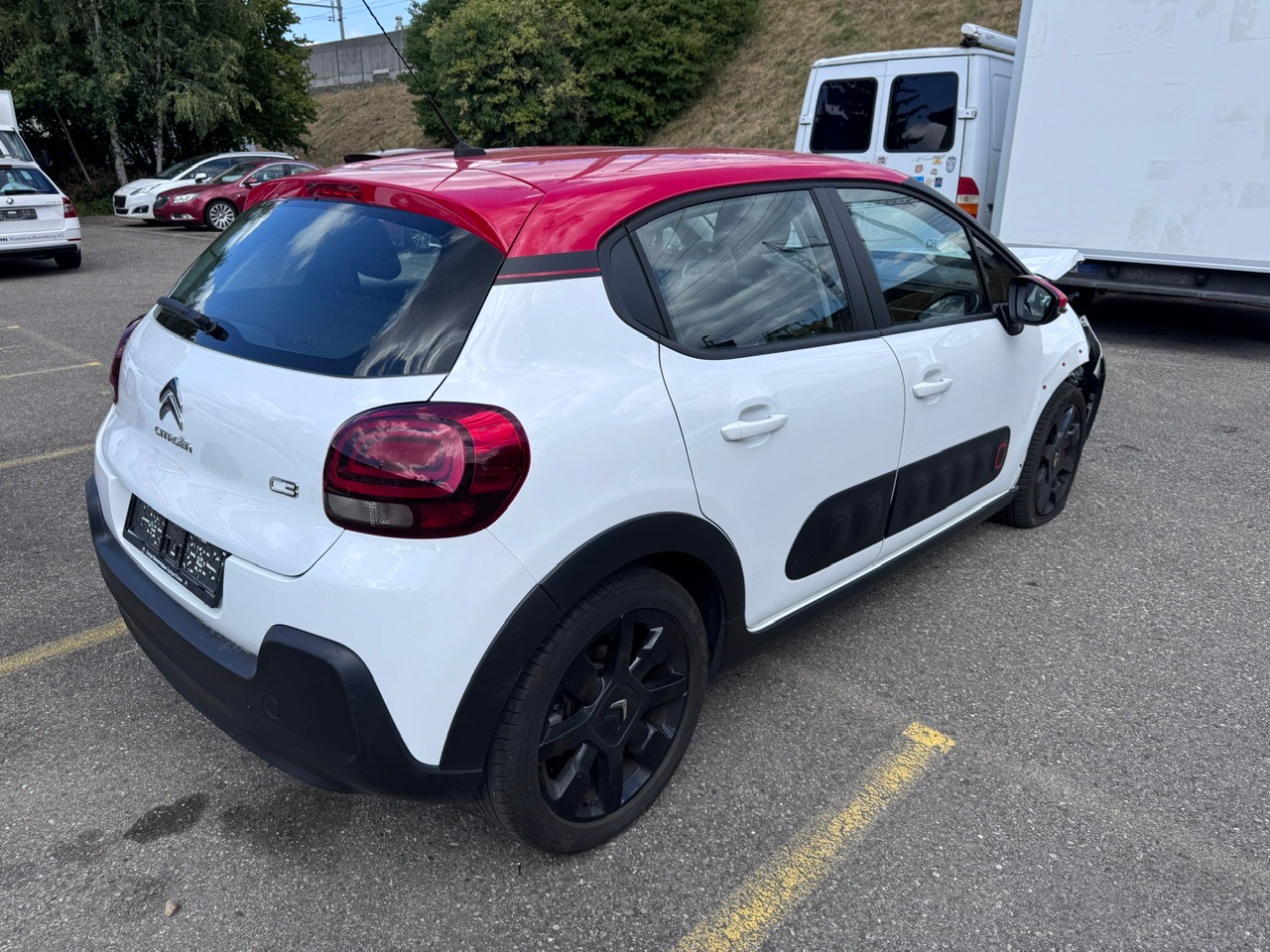 CITROEN C3 1.2i PureTech Feel EAT-image-3