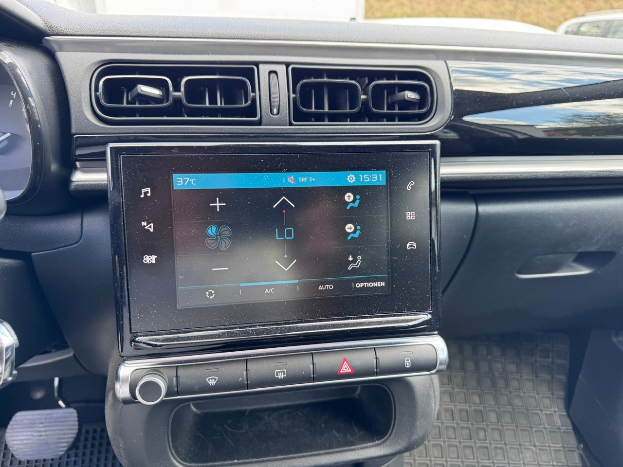 CITROEN C3 1.2i PureTech Feel EAT-image-8