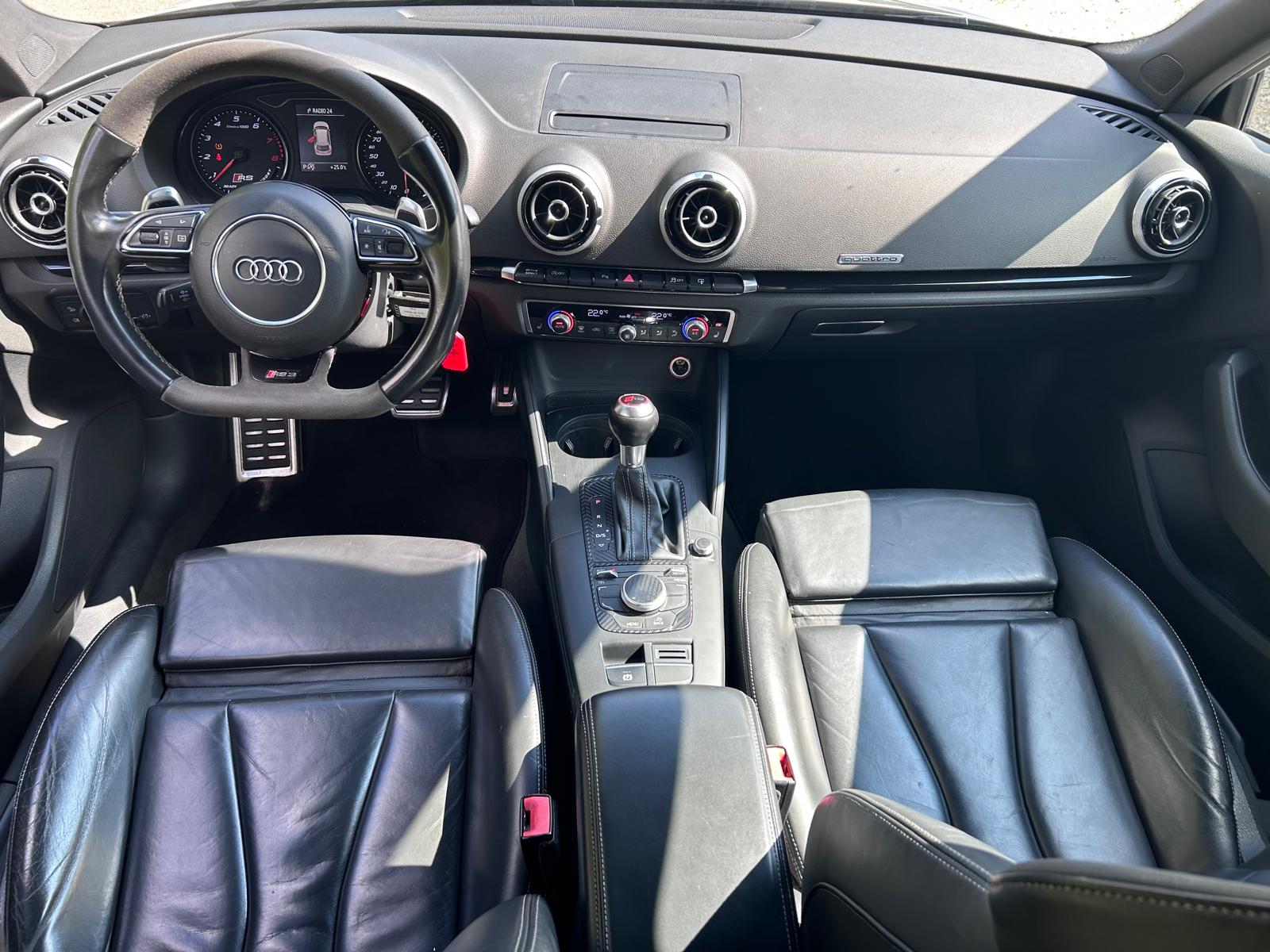 AUDI RS3 Sportback 2.5 T FSI quattro S-Tronic-image-10