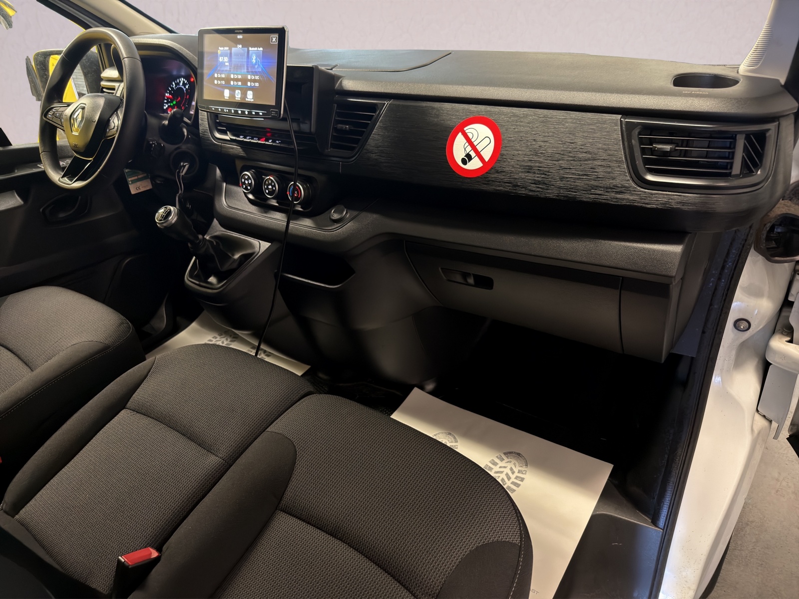 RENAULT Trafic 2.0 Blue dCi 150 Advance L2H2 EN-image-13