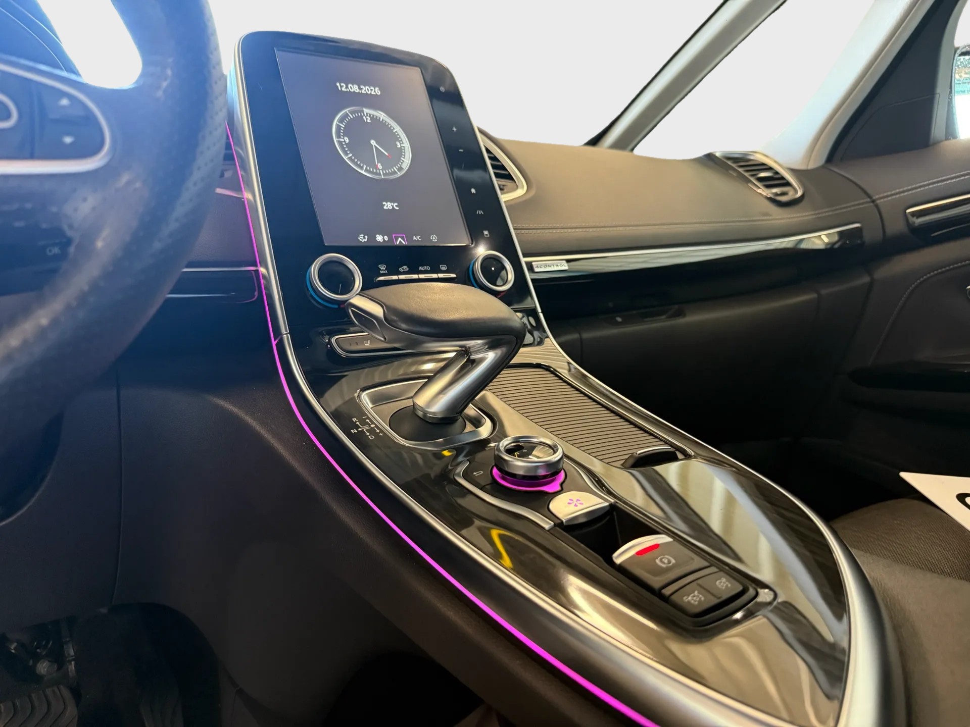 RENAULT Espace 1.6 TCe Initiale EDC-image-12