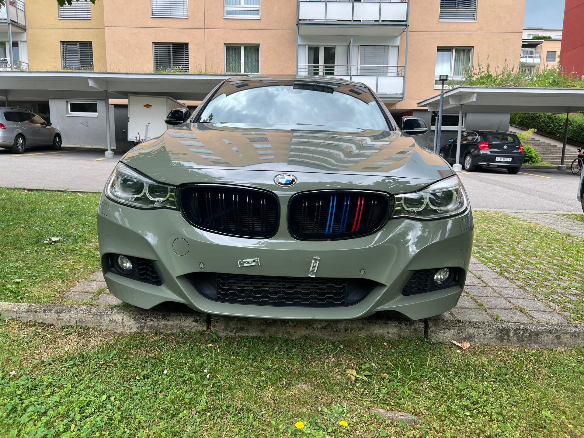 BMW 335XD+M-Sportmotor / 4x4 - XDrive-image-2