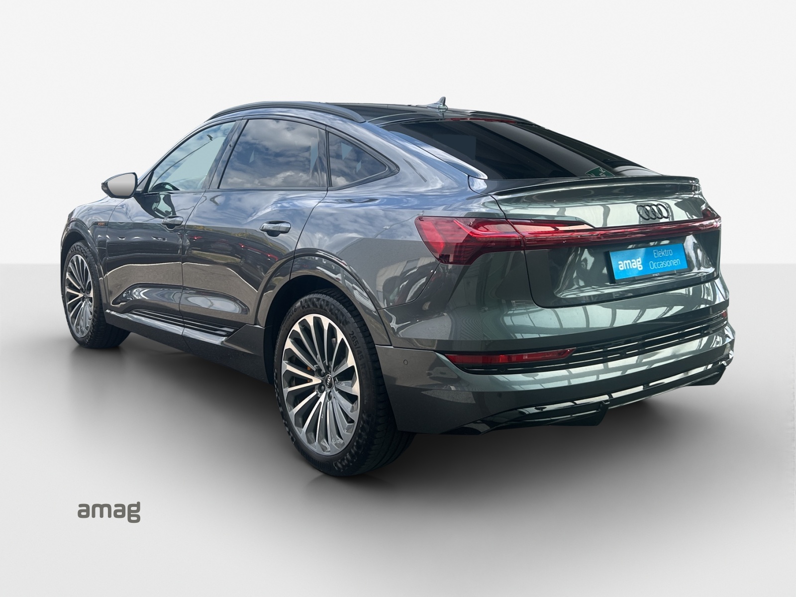 AUDI e-tron 55 Sportback S Line Black Edition quattro-image-2