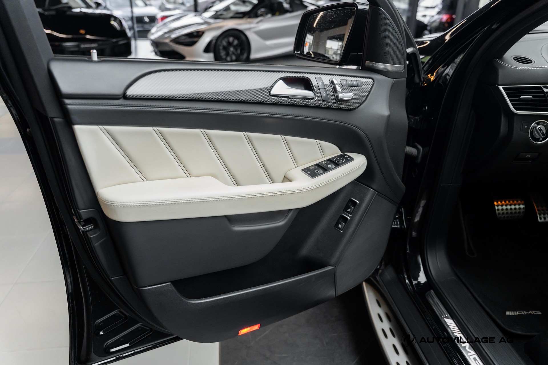 MERCEDES-BENZ GLE Coupé 63 AMG 4Matic Speedshift-image-22