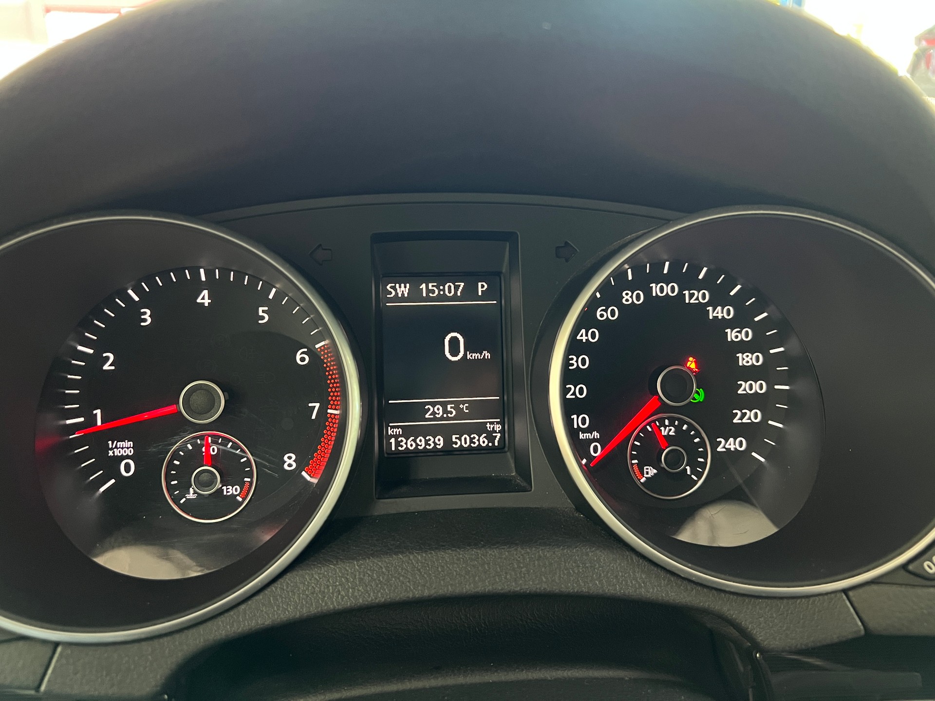 VW Golf Cabrio 1.4 TSI DSG-image-15