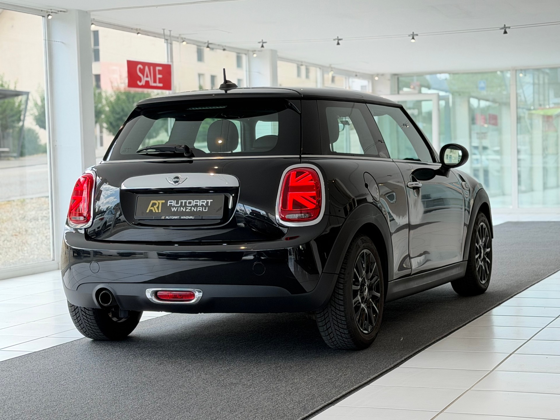 MINI One **ab MFK**-image-6