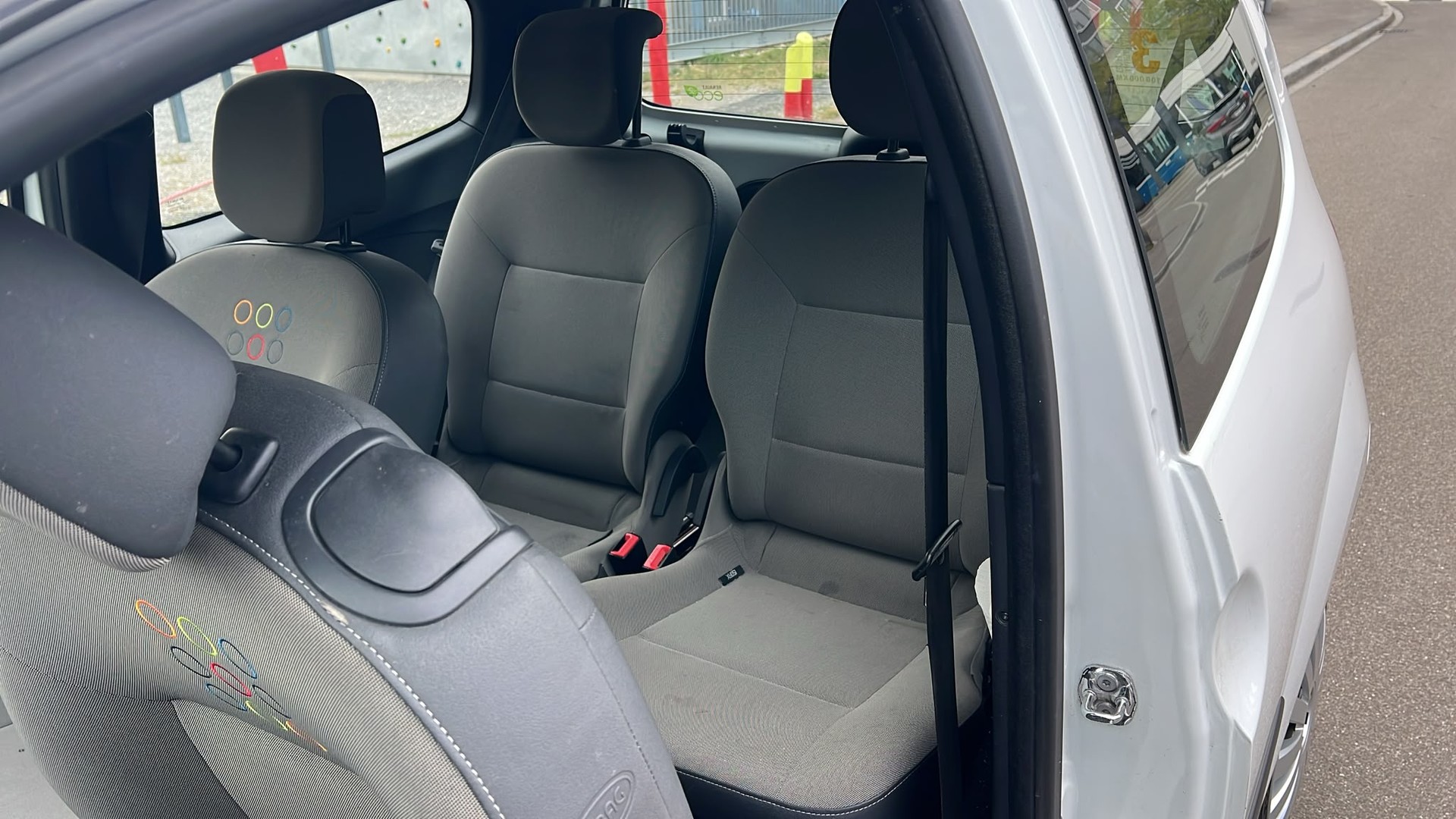 RENAULT Twingo 1.2 Authentique-image-13