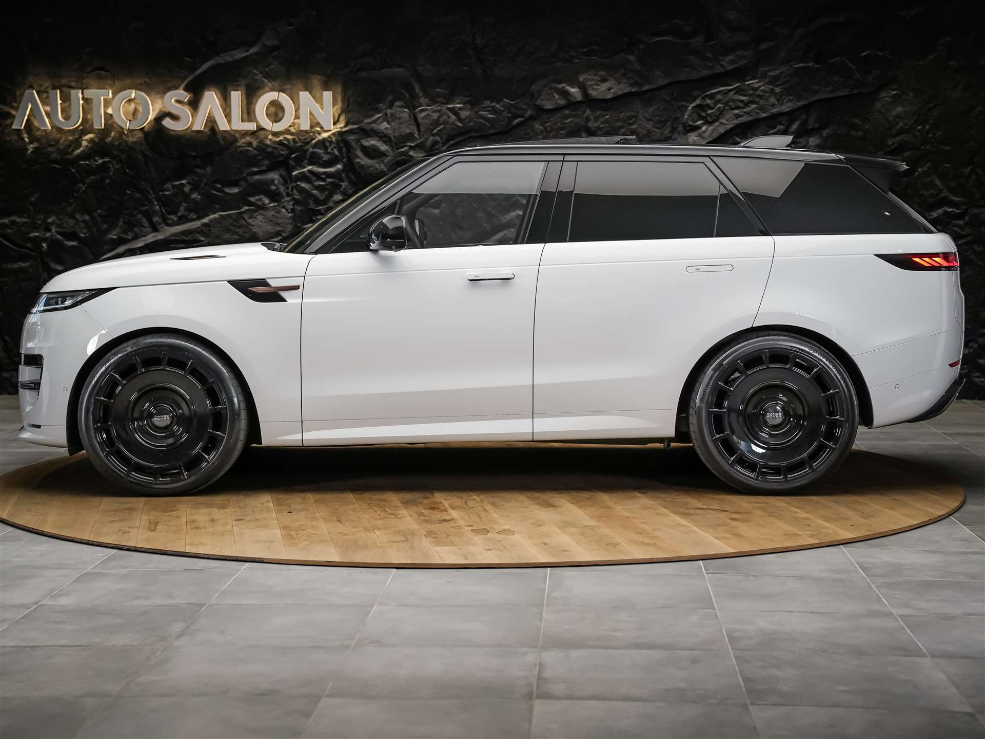 LAND ROVER Range Rover Sport 3.0 I6 300 SE Dynamic *Werksgarantie*24" Felgen*Panorama*Luftfahrwerk*360°*-image-1
