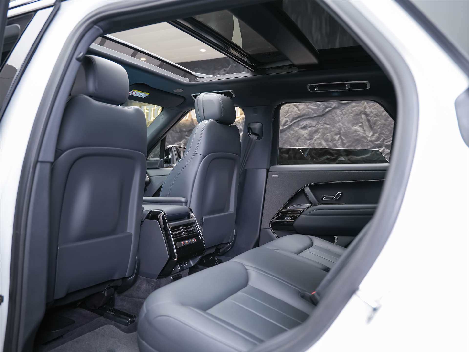 LAND ROVER Range Rover Sport 3.0 I6 300 SE Dynamic *Werksgarantie*24" Felgen*Panorama*Luftfahrwerk*360°*-image-11
