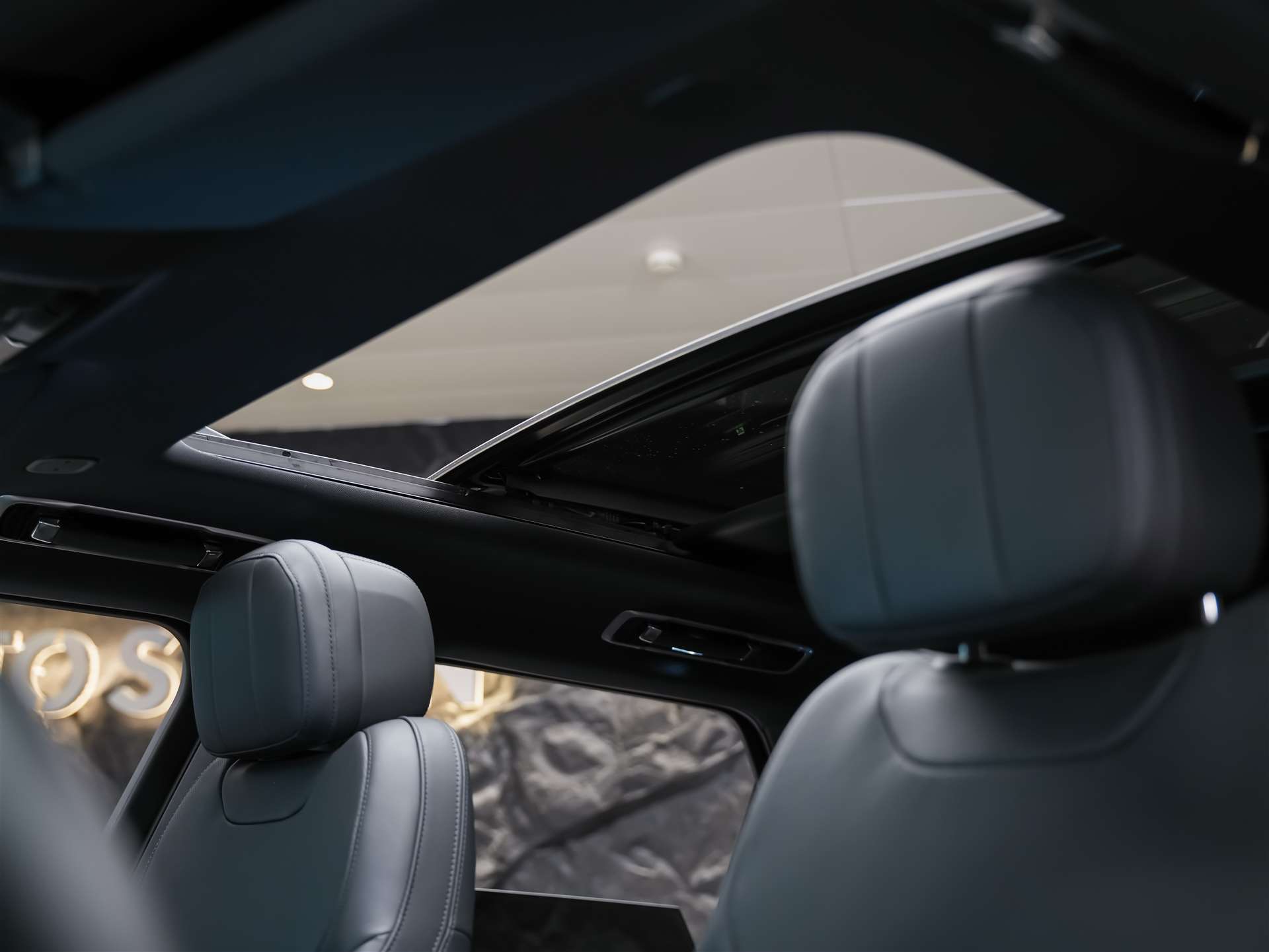 LAND ROVER Range Rover Sport 3.0 I6 300 SE Dynamic *Werksgarantie*24" Felgen*Panorama*Luftfahrwerk*360°*-image-10
