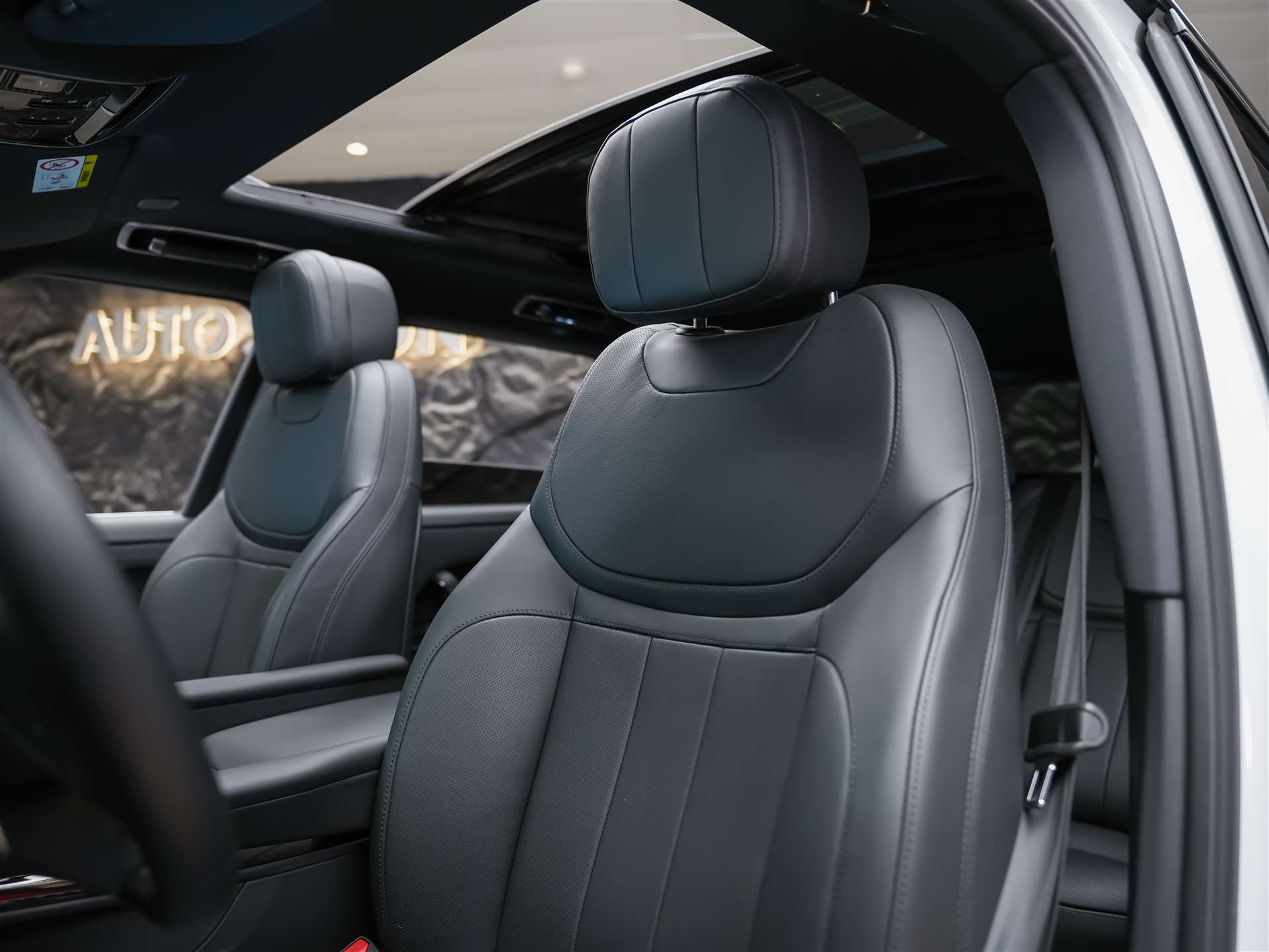 LAND ROVER Range Rover Sport 3.0 I6 300 SE Dynamic *Werksgarantie*24" Felgen*Panorama*Luftfahrwerk*360°*-image-9