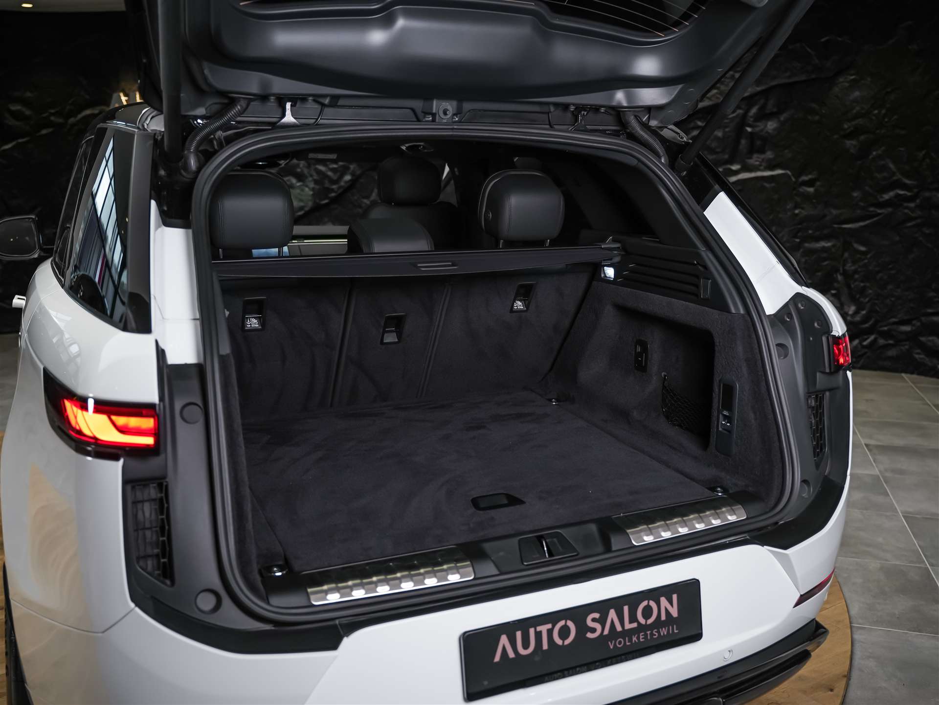 LAND ROVER Range Rover Sport 3.0 I6 300 SE Dynamic *Werksgarantie*24" Felgen*Panorama*Luftfahrwerk*360°*-image-41