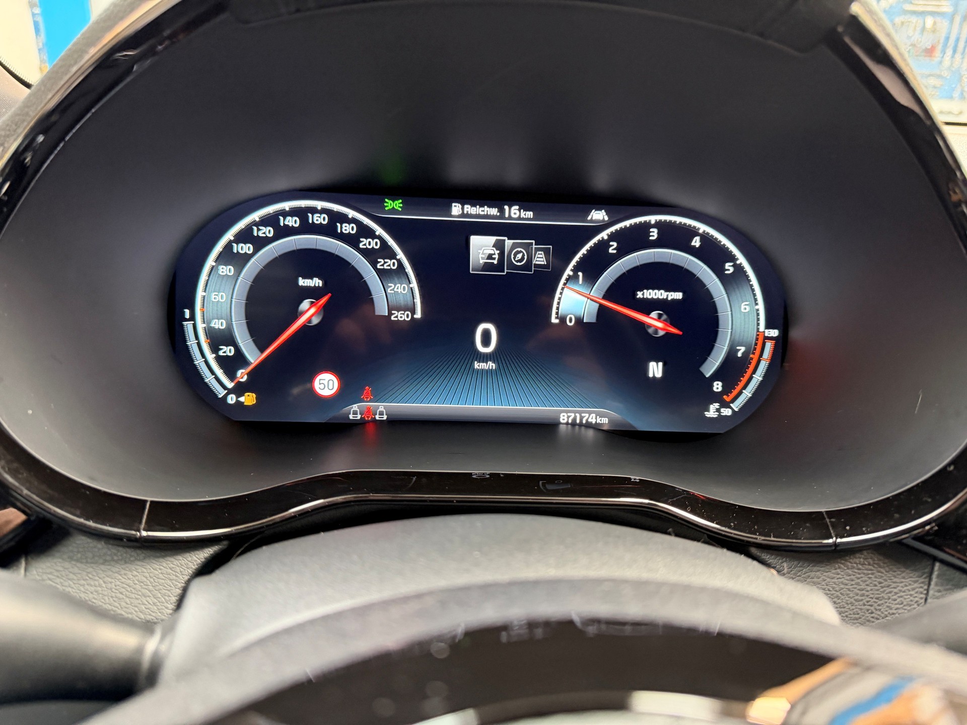 KIA ProCeed 1.6 T-GDi GT DCT-image-7